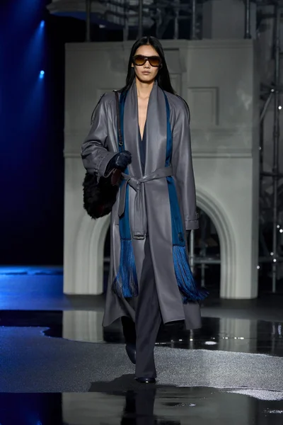Look 39